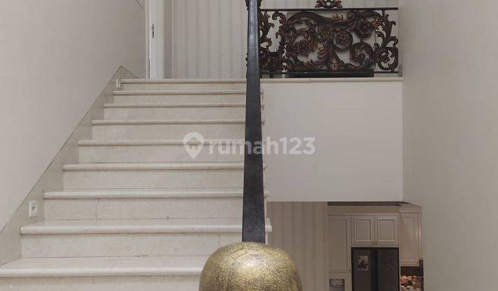 Rumah mewah Classic full marmer furnish di Aristoteles Scientia Summarecon Serpong  8