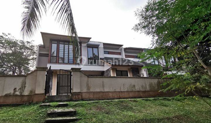 Rumah view depan belakang taman di chadna Avani BSD jarang ada 7