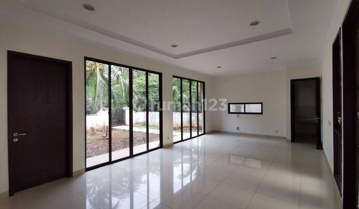 Rumah view depan belakang taman di chadna Avani BSD jarang ada 16