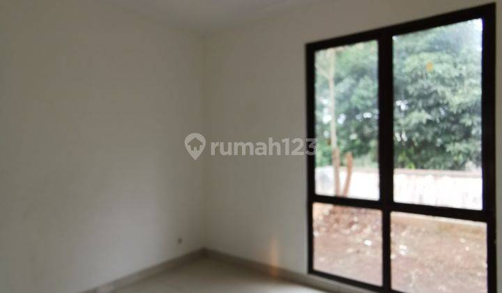 Rumah view depan belakang taman di chadna Avani BSD jarang ada 19