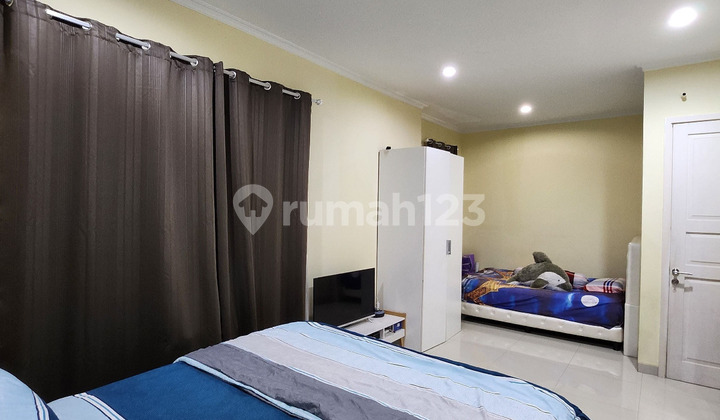 Rumah semi furnish siap huni Karelia Village Gd Serpong rapi 