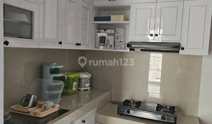 Dijual Rumah rapi semi Furnish siap huni lokasi strategis di Alicante Gading Serpong  2