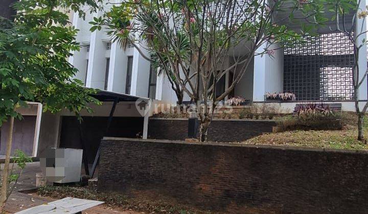 Rumah mewah jarang ada Brassia de Park BSD lingkungan asri nyaman siap huni 1