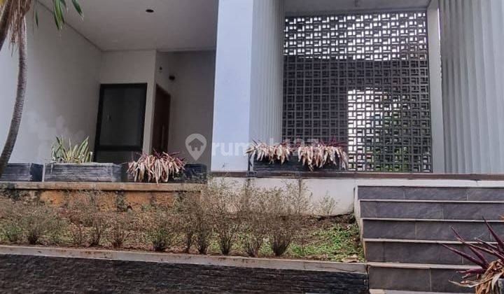 Rumah mewah jarang ada Brassia de Park BSD lingkungan asri nyaman siap huni 2