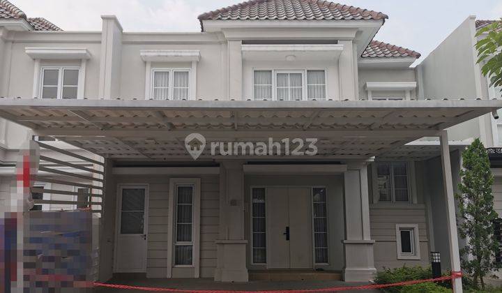 Dijual Rumah rapi semi Furnish siap huni lokasi strategis di Alicante Gading Serpong  1