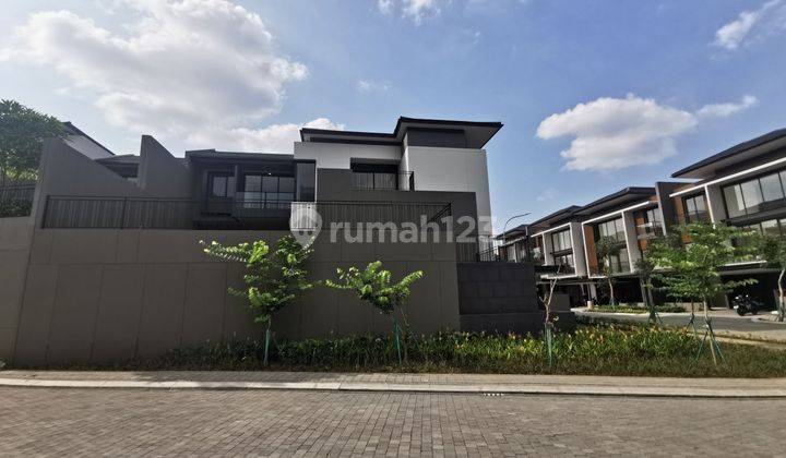 Rumah hook view langsung Botanical Park mewah full marmer ada lift akses lgs Botanical Park di Laurel Navapark BSD dekat Grand lucky, aeon mall, nanyang school, ipeka school, breeze, unilever, Prasetya Mulya university  2