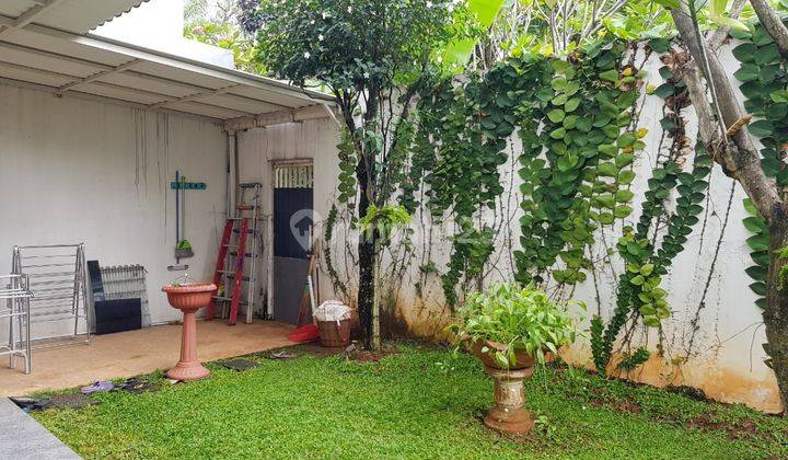 Jual rumah lingkungan mewah asri di Frangipani de Park BSD jarang ada 2