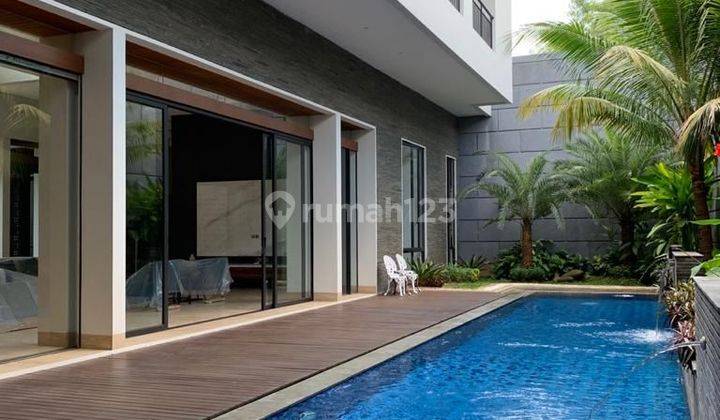 Jual cepat rumah mewah Furnish ada kolam renang di Terrace Golf BSD  2