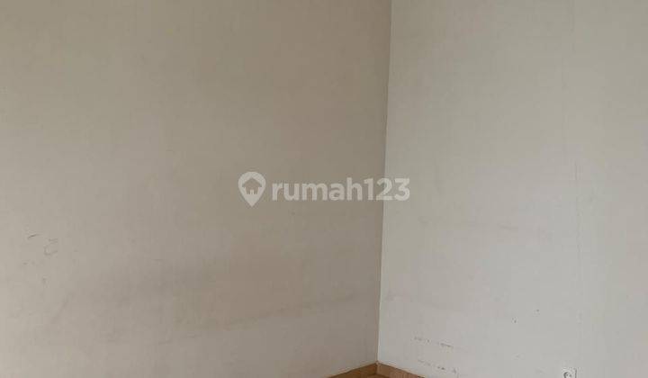 Jual rumah jarang ada rapi siap huni di Prestigia Eminent BSD dekat Grand lucky, aeon mall, nanyang school, ipeka school, breeze, unilever, Prasetya Mulya university  2