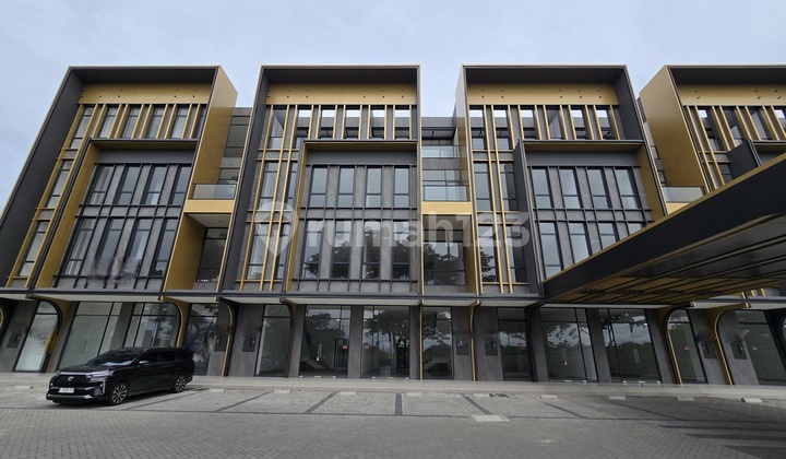 For Rent New Iconix Studio Loft 4-Storey Shop House with Roof Top and Lift, Facing Boulevard BSD Main Road