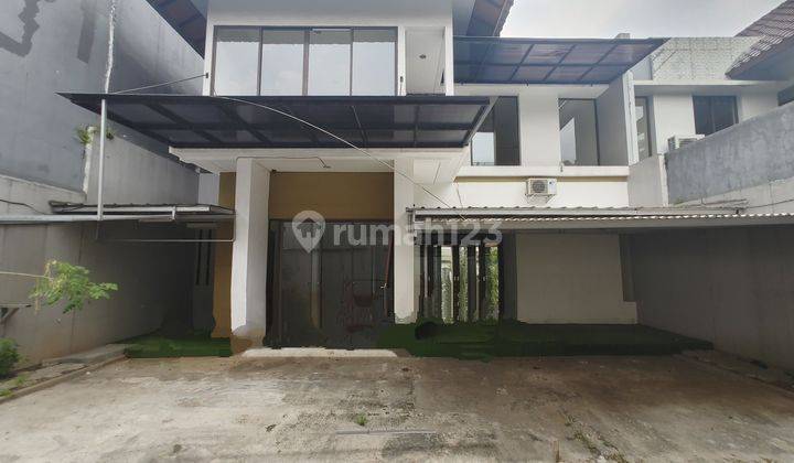 Rumah Mewah Depan Taman Asri Heliconia De Park Bsd Dekat Sport Club, Unilever, Aeon Mall, Breeze, Atma Jaya, Prasetya Mulya, Stasiun Kereta Api Pasar Modern Intermoda, Nanyang School, Ipeka, Grand Lucky, Qbig, Tol Bsd Bintaro Pondok Indah Bandara Soekarno 7