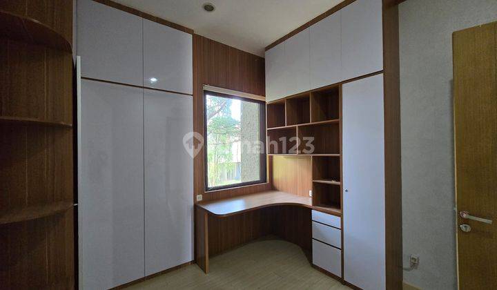 cepat rumah semi furnish langka Brassia de Park BSD 27