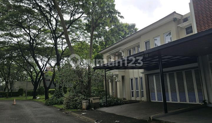 Rumah Hook Mewah Asri Hadap Timur Semi Furnish di Foresta BSD 2