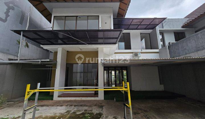 Rumah Mewah Depan Taman Asri Heliconia De Park Bsd Dekat Sport Club, Unilever, Aeon Mall, Breeze, Atma Jaya, Prasetya Mulya, Stasiun Kereta Api Pasar Modern Intermoda, Nanyang School, Ipeka, Grand Lucky, Qbig, Tol Bsd Bintaro Pondok Indah Bandara Soekarno 26