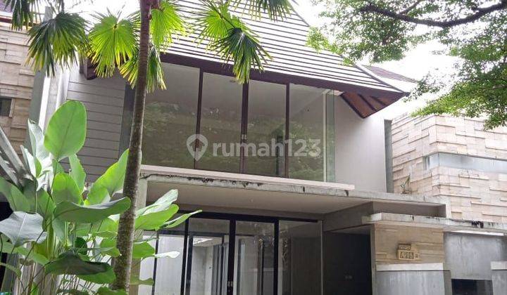 Rumah 2 Lantai Shm Unfurnish Di Sebelah Hotel Hyatt Jogyakarta Jawa Tengah 1