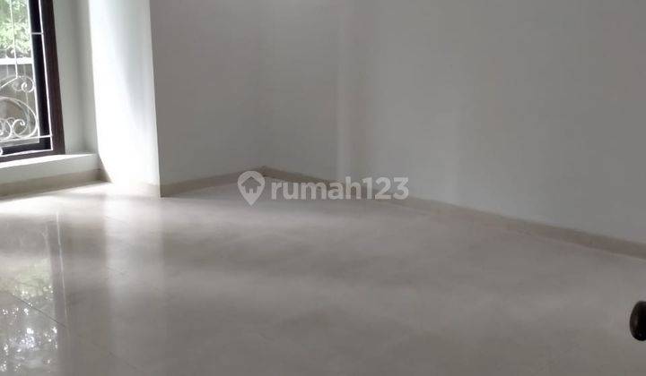 Disewakan Rumah 2lt di Tulodong Bawah 5+1kt Lt310m2 Mel 11