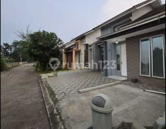 Serpong garden 1 Ready to live in, neat, by ren.