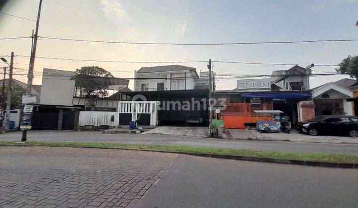 Rumah hadap jalan raya Utama Villa Melati Mas 1