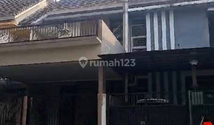 Siap huni di Boulevard  jalan utama hadap selatan 2