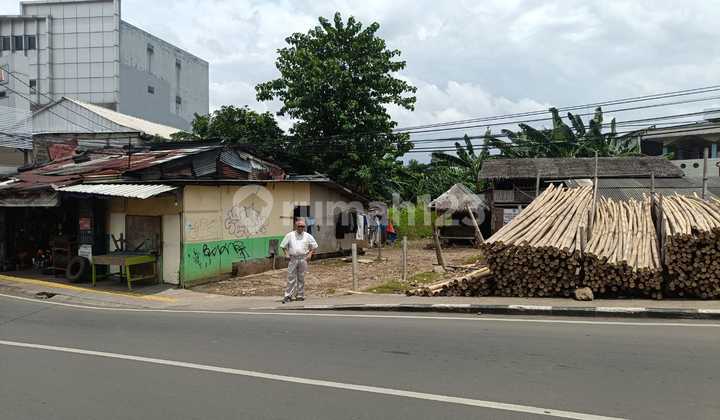Edge of the main road, Pondok Aren, suitable for various businesses. Edge of the main road, Pondok Aren, suitable for various businesses.