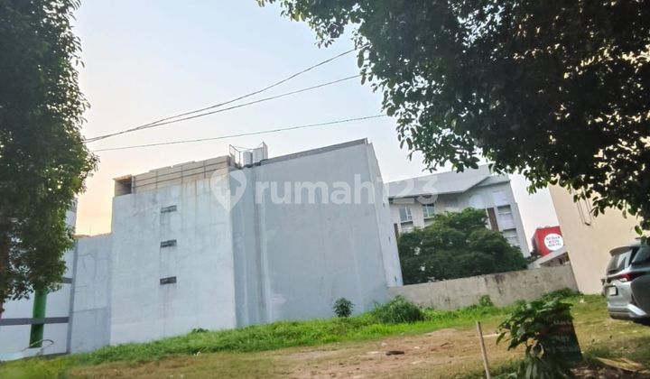 AVAILABLE 2 SEMI-DETACHED LOTS READY TO BUILD