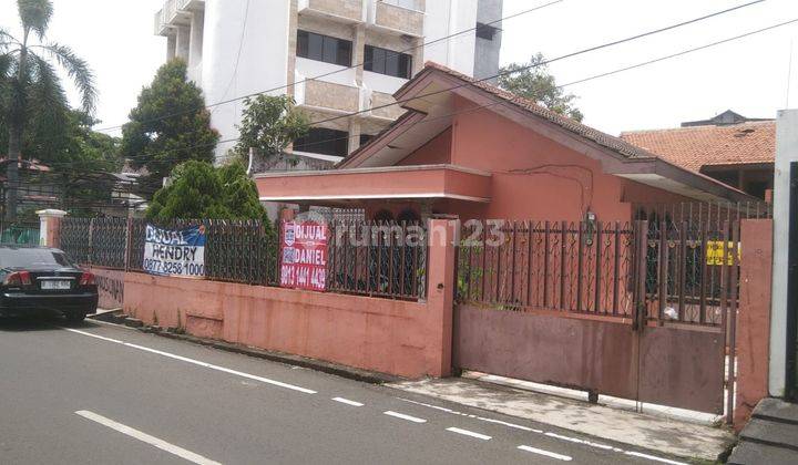 Rumah Model Lama Kawasan Jakarta Pusat 2