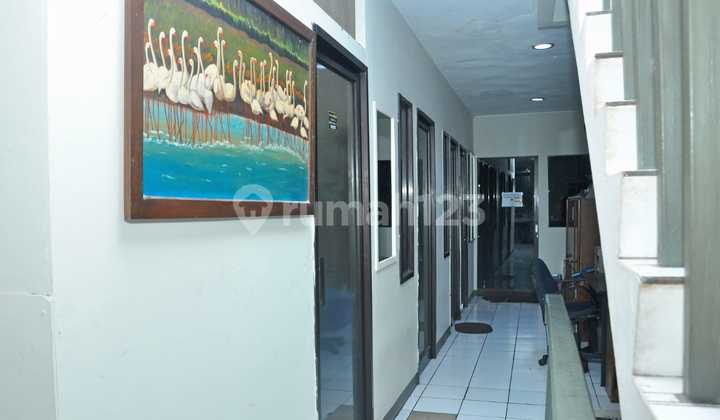 Siap.huni Dengan.2.pintu Depan.belakang Byren