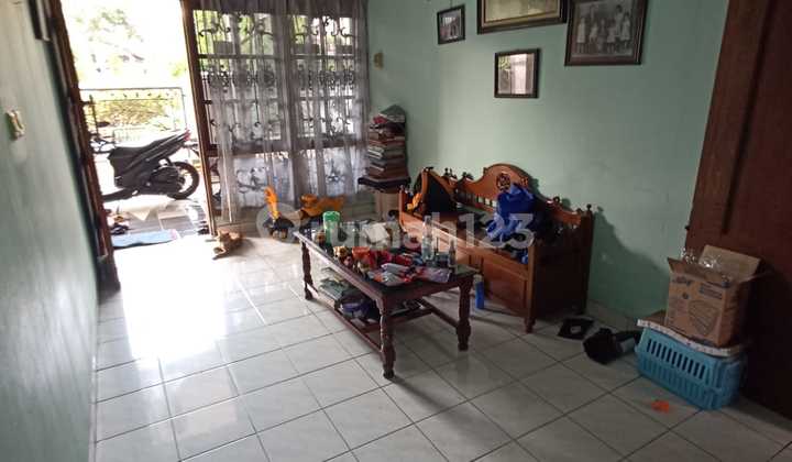 For Sale Strategic House in Semarang 2