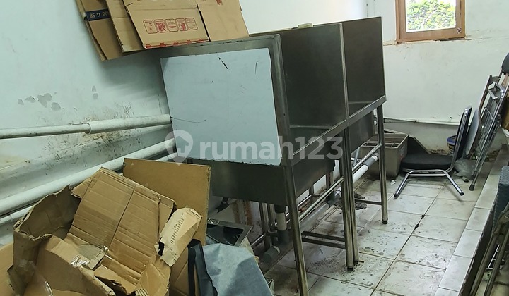 DISEWAKAN RUMAH JOGLO JAKARTA BARAT STRATEGIS BISA UNTUK USAHA & GUDANG  6