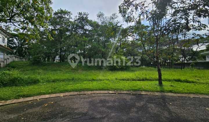 Cheap Land in a Prime Location, Suitable for Villas and Houses