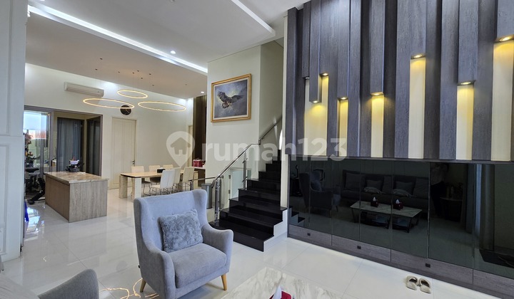 Dijual Rumah Vila Bukit Regency Pakuwon Indah Surabaya Barat Terawat dan Siap Huni 2