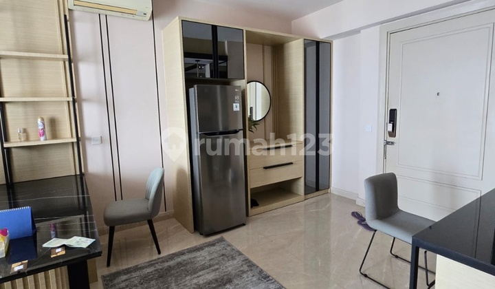 For Quick Sale: One Icon Residence Apartment, Tunjungan Plaza, Surabaya City For Quick Sale: One Icon Residence Apartment, Tunjungan Plaza, Surabaya City