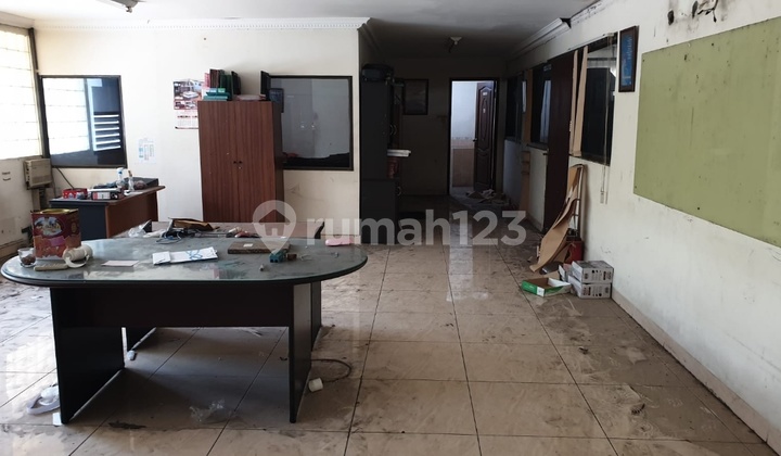 Warehouse for Sale in Kenjeran