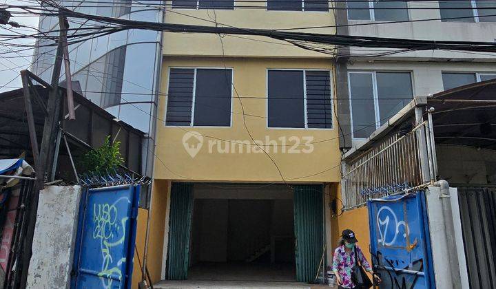 Dijual Ruko Pucang Anom Timur lokasi Ramai 1