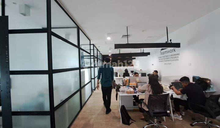 Perkantoran Office Soho Capital S Parman Fully Furnished 1