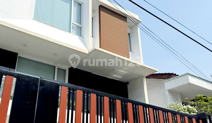 Neat Minimalist House Pluit 10x23 Fully Furnished 2