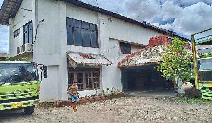 Raden Saleh Warehouse Karang Tengah Facing Main Road