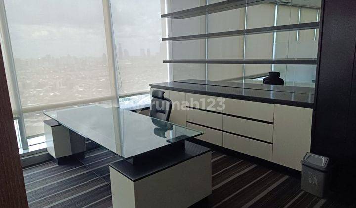 Perkantoran Soho Capital S Parman Full Furnished  2
