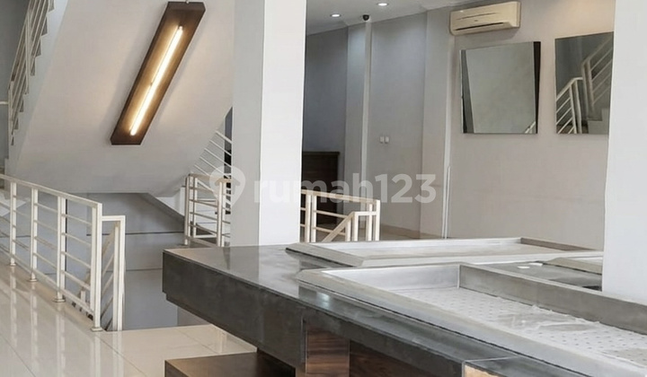 For Rent: Adjoined Shop House, Suitable for Culinary Business, Green Ville 2