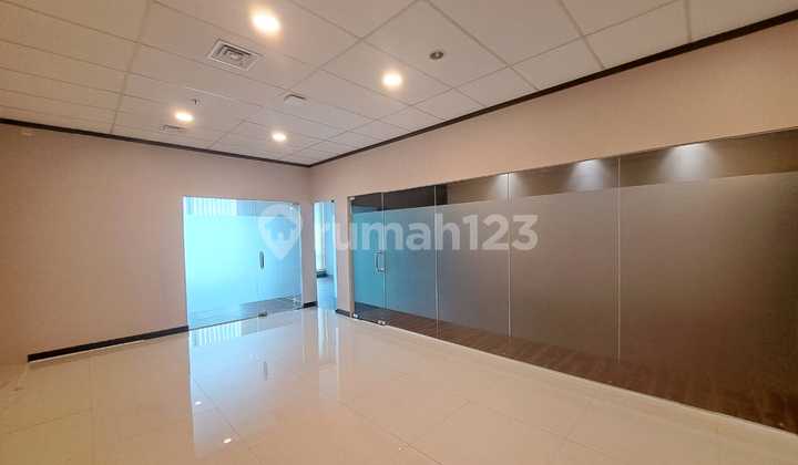 Perkantoran Office Soho Capital S Parman Semi Furnished