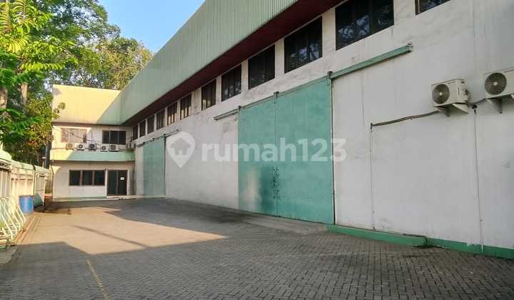 Independent Warehouse at Daan Mogot with Office and Mess