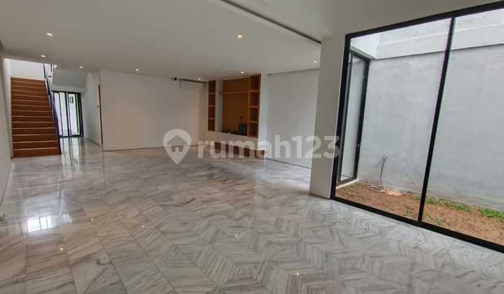 Rumah Mewah Kembangan 5 menit pintu tol Desain Arsitek 2 Lantai Rumah Mewah Kembangan 5 menit pintu tol Desain Arsitek 2 Lantai