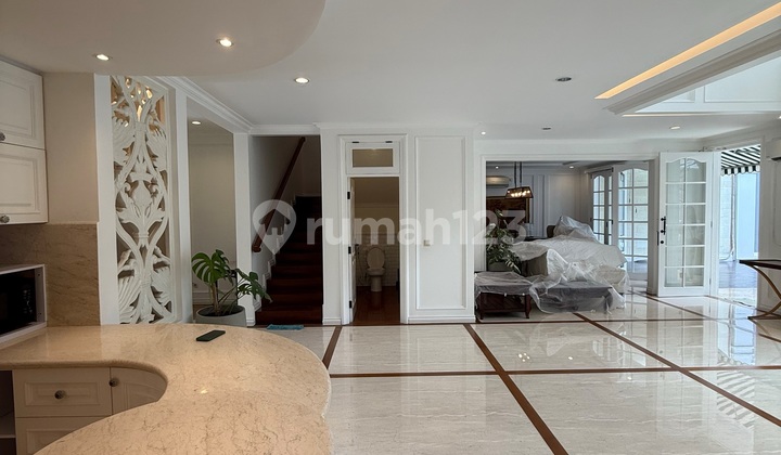 Disewakan Rumah Mewah Cantik Pondok Indah