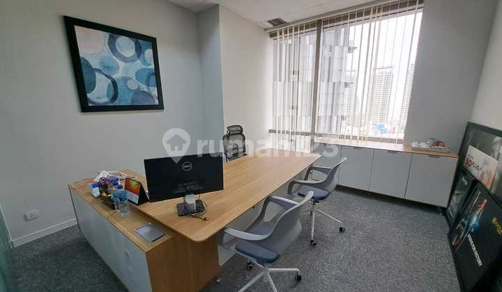 Perkantoran Soho Capital Central Park Full Furnished