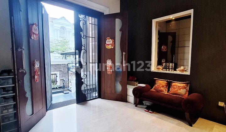 Rumah Bagus Pik1 12x27 Full Marmer Fully Furnished 2