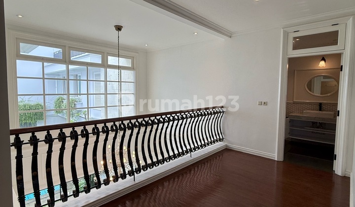 Disewakan Rumah Cantik Pondok Indah Dekat Jis 2