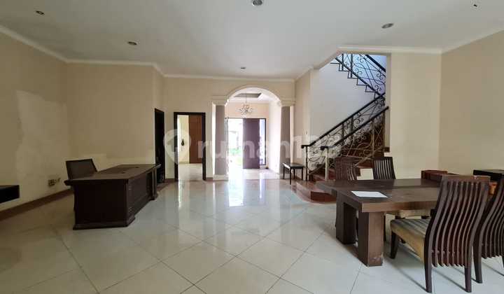 Rumah Johar BGM PIK 12x23 Nempel Jogging Track Rumah Johar BGM PIK 12x23 Nempel Jogging Track