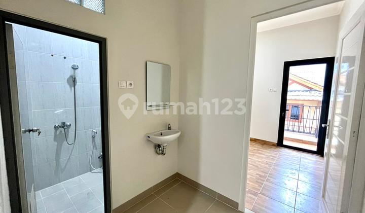 Rumah 2 lantai Perumahan Poris blok D Kondisi Baru 2
