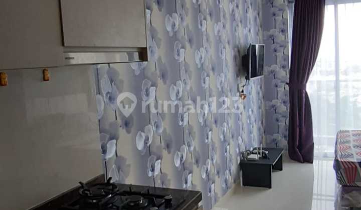 Apartemen Puri Mansion Studio View Kolam Lantai Sedang 2