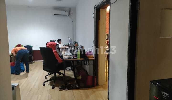 Ruko Gandeng 10X20 Kebon Kacang Jakpus Ada Lift 2